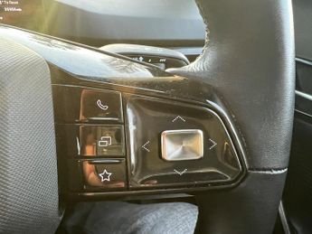 MG MG4 51kWh SE Auto 5dr