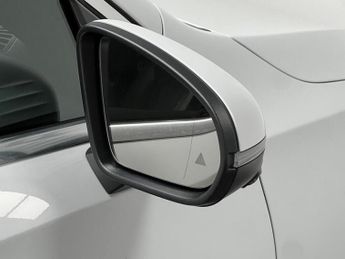 Mercedes-Benz A Class 1.3 A200h MHEV AMG Line (Premium Plus) 7G-DCT Euro 6 (s/s) 5dr