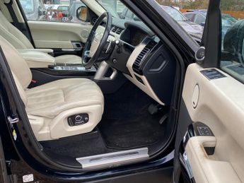 Land Rover Range Rover 4.4 SD V8 Autobiography Auto 4WD Euro 6 (s/s) 5dr