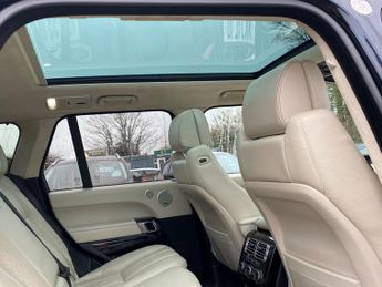 Land Rover Range Rover 4.4 SD V8 Autobiography Auto 4WD Euro 6 (s/s) 5dr