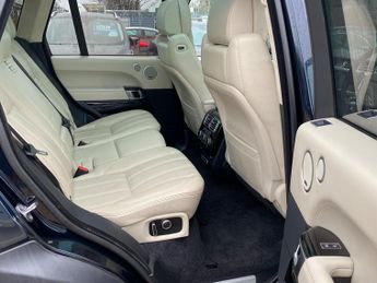 Land Rover Range Rover 4.4 SD V8 Autobiography Auto 4WD Euro 6 (s/s) 5dr