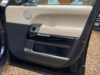 Land Rover Range Rover 4.4 SD V8 Autobiography Auto 4WD Euro 6 (s/s) 5dr