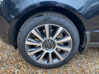 Land Rover Range Rover 4.4 SD V8 Autobiography Auto 4WD Euro 6 (s/s) 5dr