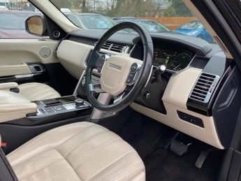 Land Rover Range Rover 4.4 SD V8 Autobiography Auto 4WD Euro 6 (s/s) 5dr