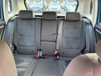 Volkswagen Tiguan 2.0 TDI BlueMotion Tech Match DSG 4WD Euro 5 (s/s) 5dr