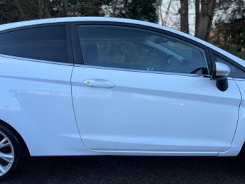 Ford Fiesta 1.6 Titanium Powershift Euro 5 3dr