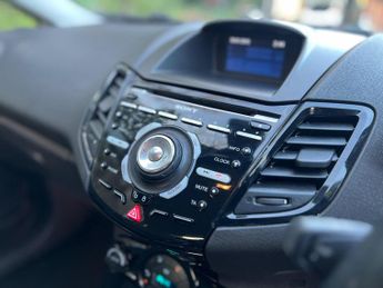 Ford Fiesta 1.6 Titanium Powershift Euro 5 3dr