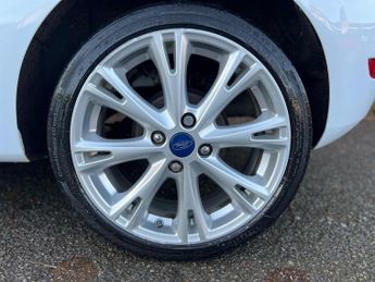 Ford Fiesta 1.6 Titanium Powershift Euro 5 3dr