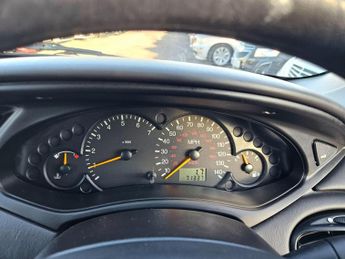Ford Focus 1.6i 16v LX 5dr