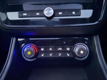 MG MG ZS 44.5kWh Exclusive Auto 5dr