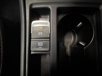 Volkswagen Golf 1.6 TDI BlueMotion Tech SE DSG Euro 5 (s/s) 5dr