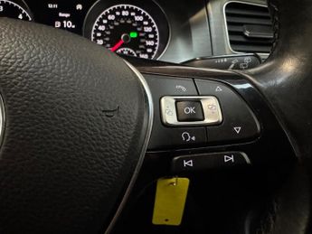 Volkswagen Golf 1.6 TDI BlueMotion Tech SE DSG Euro 5 (s/s) 5dr