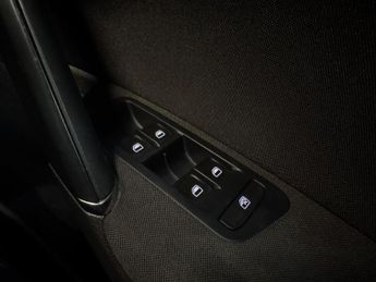 Volkswagen Golf 1.6 TDI BlueMotion Tech SE DSG Euro 5 (s/s) 5dr