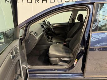 Volkswagen Golf 1.6 TDI BlueMotion Tech SE DSG Euro 5 (s/s) 5dr