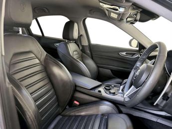 Alfa Romeo Giulia 2.0T Veloce Auto Euro 6 (s/s) 4dr