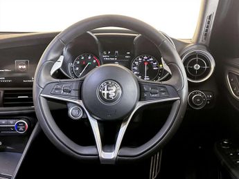 Alfa Romeo Giulia 2.0T Veloce Auto Euro 6 (s/s) 4dr
