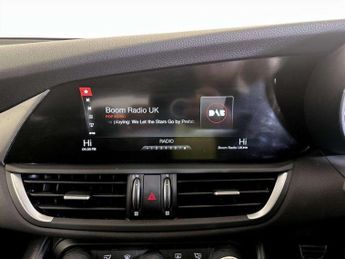 Alfa Romeo Giulia 2.0T Veloce Auto Euro 6 (s/s) 4dr