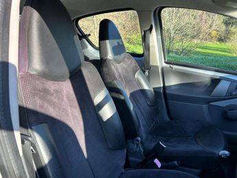 Toyota AYGO 1.0 VVT-i Platinum Euro 4 5dr