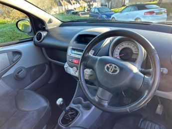 Toyota AYGO 1.0 VVT-i Platinum Euro 4 5dr