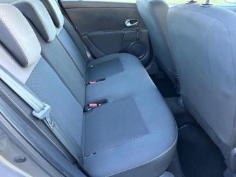 Renault Clio 1.2 I-Music Euro 5 5dr