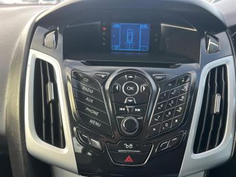 Ford Focus 1.6 Zetec Powershift Euro 5 5dr