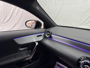 Mercedes-Benz CLA 1.3 CLA180 AMG Line (Premium 2) Coupe 7G-DCT Euro 6 (s/s) 4dr