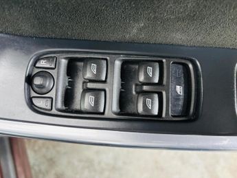 Volvo XC60 2.0 D4 R-Design Geartronic Euro 6 (s/s) 5dr