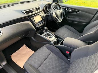 Nissan Qashqai 1.6 dCi N-Connecta XTRON 2WD Euro 6 (s/s) 5dr