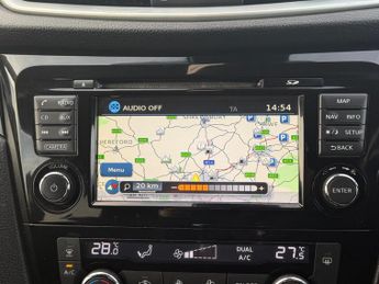 Nissan Qashqai 1.6 dCi N-Connecta XTRON 2WD Euro 6 (s/s) 5dr