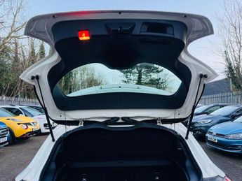 Mercedes-Benz A Class 1.6 A180 Sport Hatchback 5dr Petrol 7G-DCT Euro 6 (s/s) (122 ps)