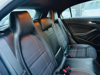 Mercedes-Benz A Class 1.6 A180 Sport Hatchback 5dr Petrol 7G-DCT Euro 6 (s/s) (122 ps)