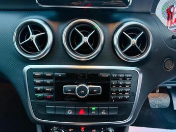 Mercedes-Benz A Class 1.6 A180 BlueEfficiency Sport Hatchback 5dr Petrol 7G-DCT Euro 6