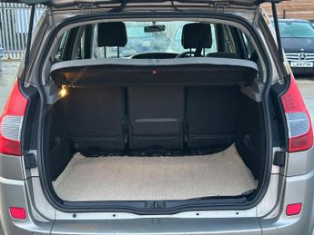 Renault Scenic 1.6 VVT Dynamique 5dr