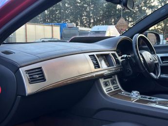 Jaguar XF 3.0d V6 R-Sport Auto Euro 5 (s/s) 4dr