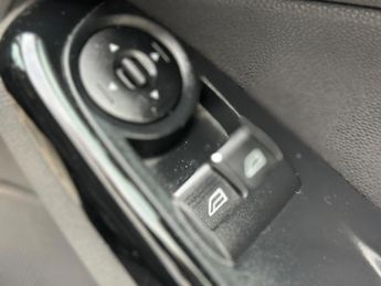 Ford Fiesta 1.0T EcoBoost Zetec Powershift Euro 6 5dr