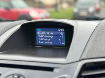 Ford Fiesta 1.0T EcoBoost Zetec Powershift Euro 6 5dr