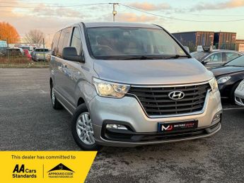 Hyundai i800 2.5 CRDi SE Nav MPV 5dr Diesel Auto Euro 6 (170 ps)