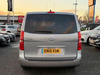 Hyundai i800 2.5 CRDi SE Nav MPV 5dr Diesel Auto Euro 6 (170 ps)