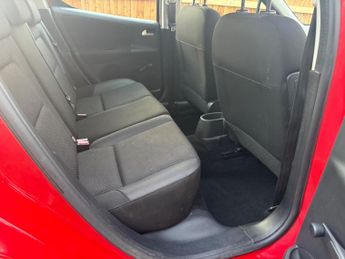 Peugeot 207 1.4 VTi S Euro 4 5dr (A/C)