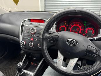 Kia Ceed 1.4 VR-7 Euro 5 5dr