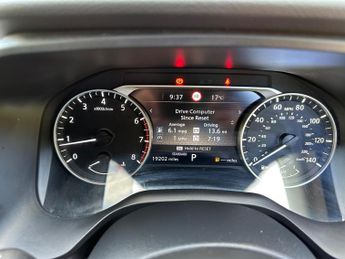 Nissan Qashqai 1.3 DIG-T MHEV N-Connecta SUV 5dr Petrol Hybrid XTRON Euro 6 (s/