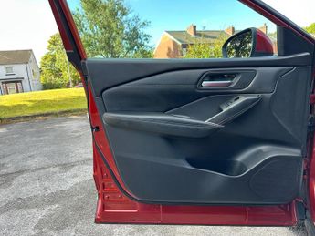 Nissan Qashqai 1.3 DIG-T MHEV N-Connecta SUV 5dr Petrol Hybrid XTRON Euro 6 (s/