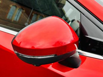 Nissan Qashqai 1.3 DIG-T MHEV N-Connecta SUV 5dr Petrol Hybrid XTRON Euro 6 (s/