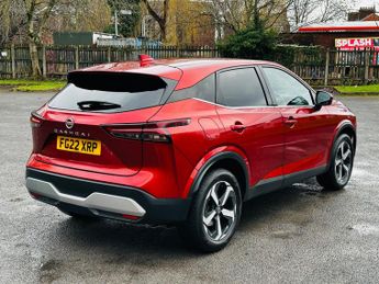 Nissan Qashqai 1.3 DIG-T MHEV N-Connecta SUV 5dr Petrol Hybrid XTRON Euro 6 (s/