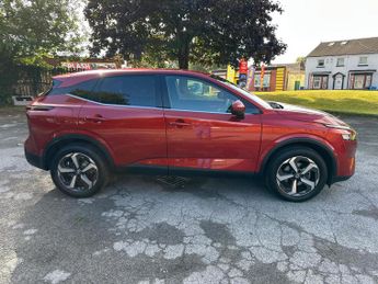 Nissan Qashqai 1.3 DIG-T MHEV N-Connecta SUV 5dr Petrol Hybrid XTRON Euro 6 (s/