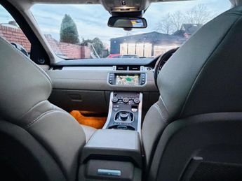 Land Rover Range Rover Evoque 2.0 TD4 SE Tech Auto 4WD Euro 6 (s/s) 5dr