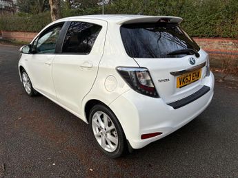 Toyota Yaris 1.5 VVT-h T Spirit CVT Euro 5 5dr
