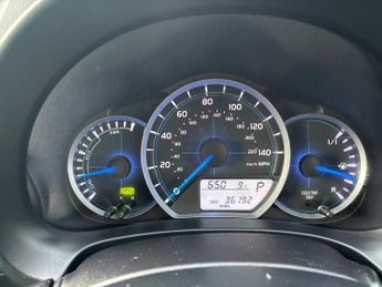 Toyota Yaris 1.5 VVT-h T Spirit CVT Euro 5 5dr