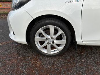 Toyota Yaris 1.5 VVT-h T Spirit CVT Euro 5 5dr