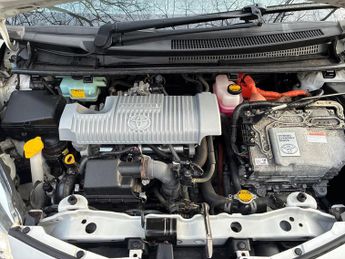 Toyota Yaris 1.5 VVT-h T Spirit CVT Euro 5 5dr